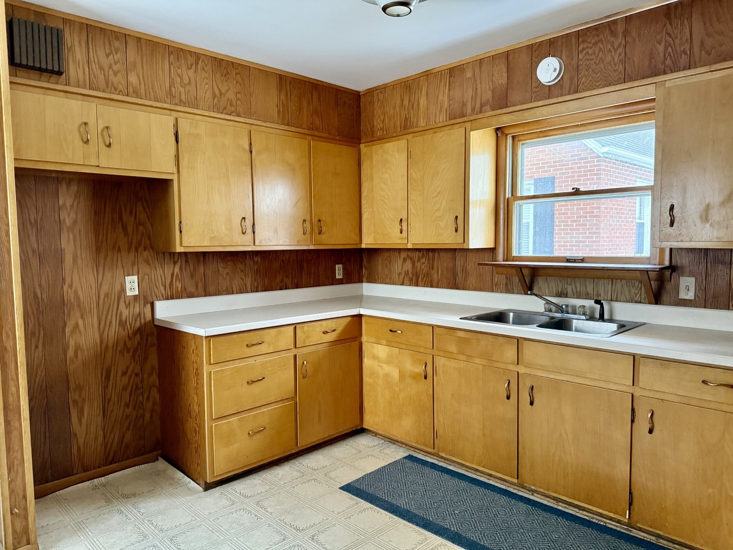 205 6th Avenue Mendota, IL 61342 - Photo 12 of 32