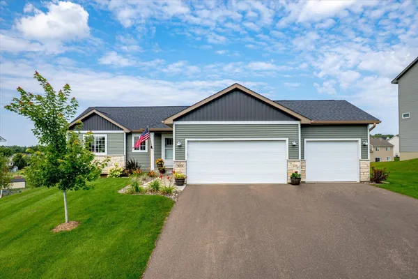 $465,000 | 309 Walnut Lane, Somerset, WI 54025