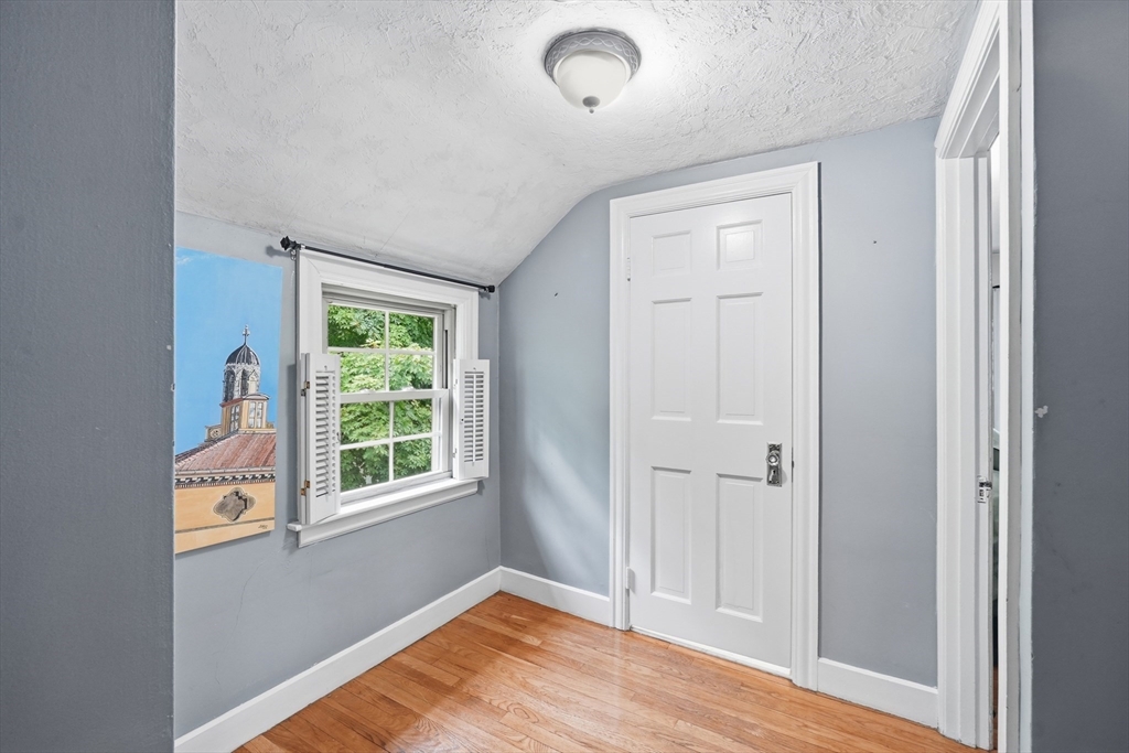 154 Barnard Road Worcester, MA 01605 - Photo 28 of 29