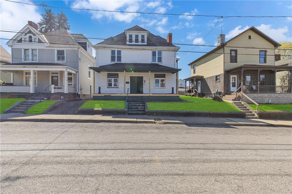 427 Jackson Street Rochester, PA 15074 - Photo 1 of 20 Gallery Image 1