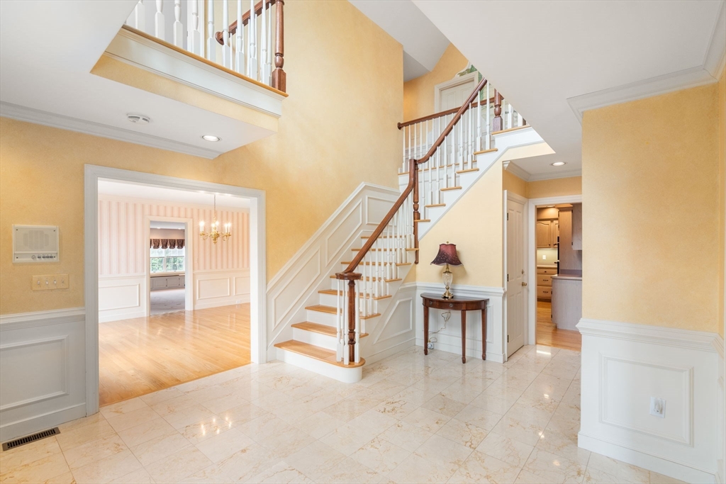 2 Northland Road Shrewsbury, MA 01545 - Photo 3 of 27