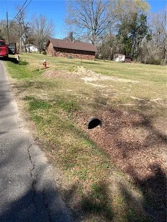 $20,000 | 0 Decuir Street, Marksville, LA 71351