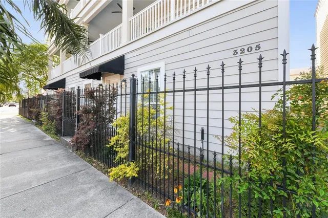 $275,000 | 3205 Carondelet Street, Unit 101, New Orleans, LA 70115