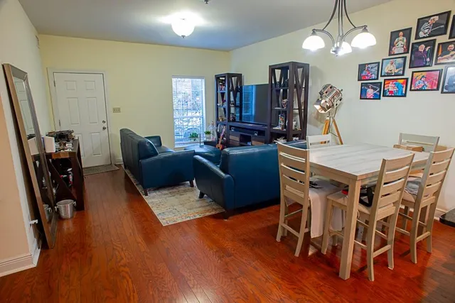 $275,000 | 3205 Carondelet Street, Unit 101, New Orleans, LA 70115