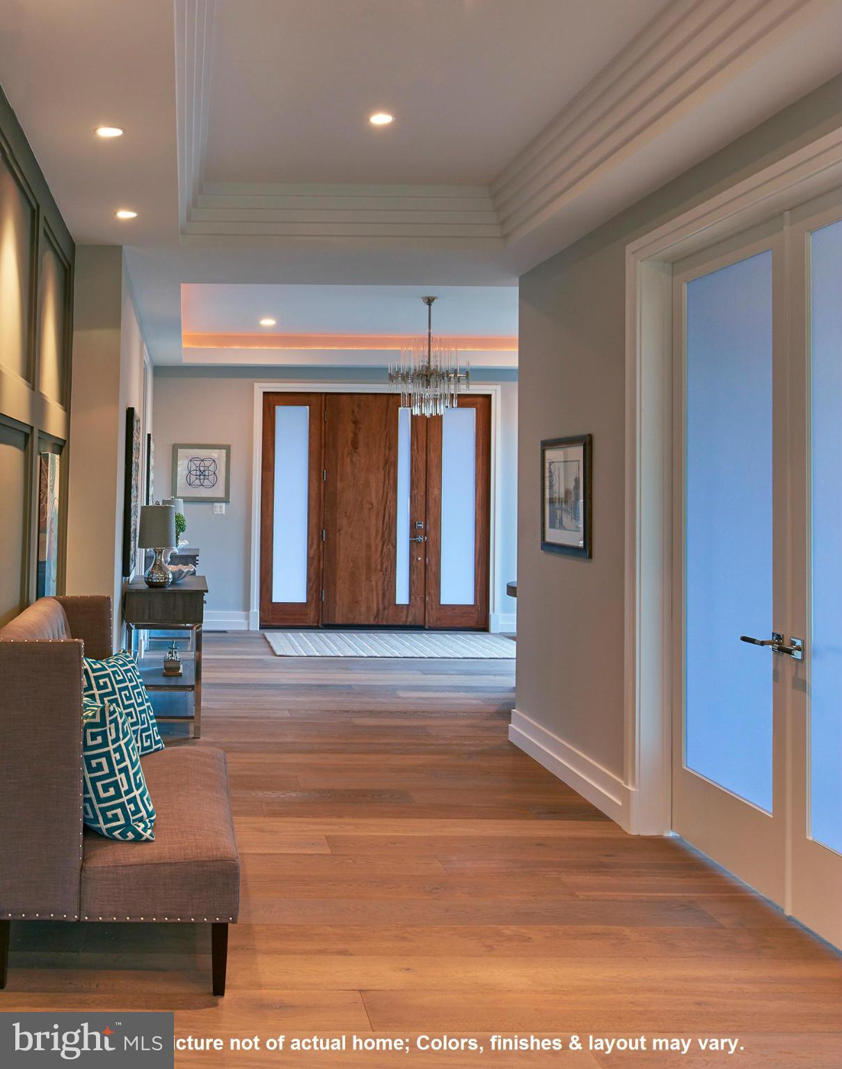1325 Calder Road McLean, VA 22101 - Photo 5 of 22 Foyer Hall