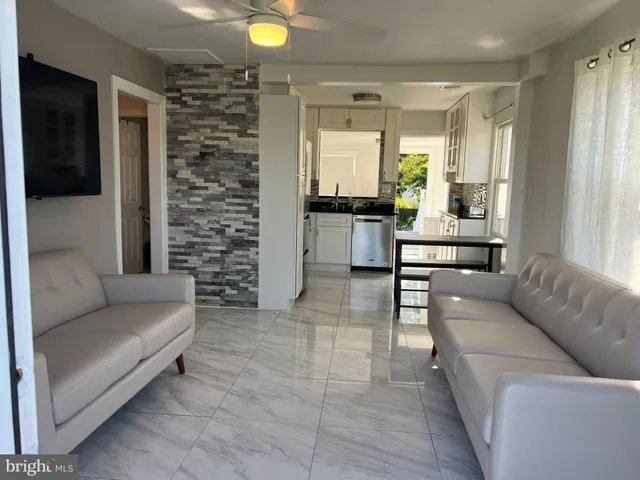 $2,300 | 4227 Prince William Parkway, Woodbridge, VA 22192