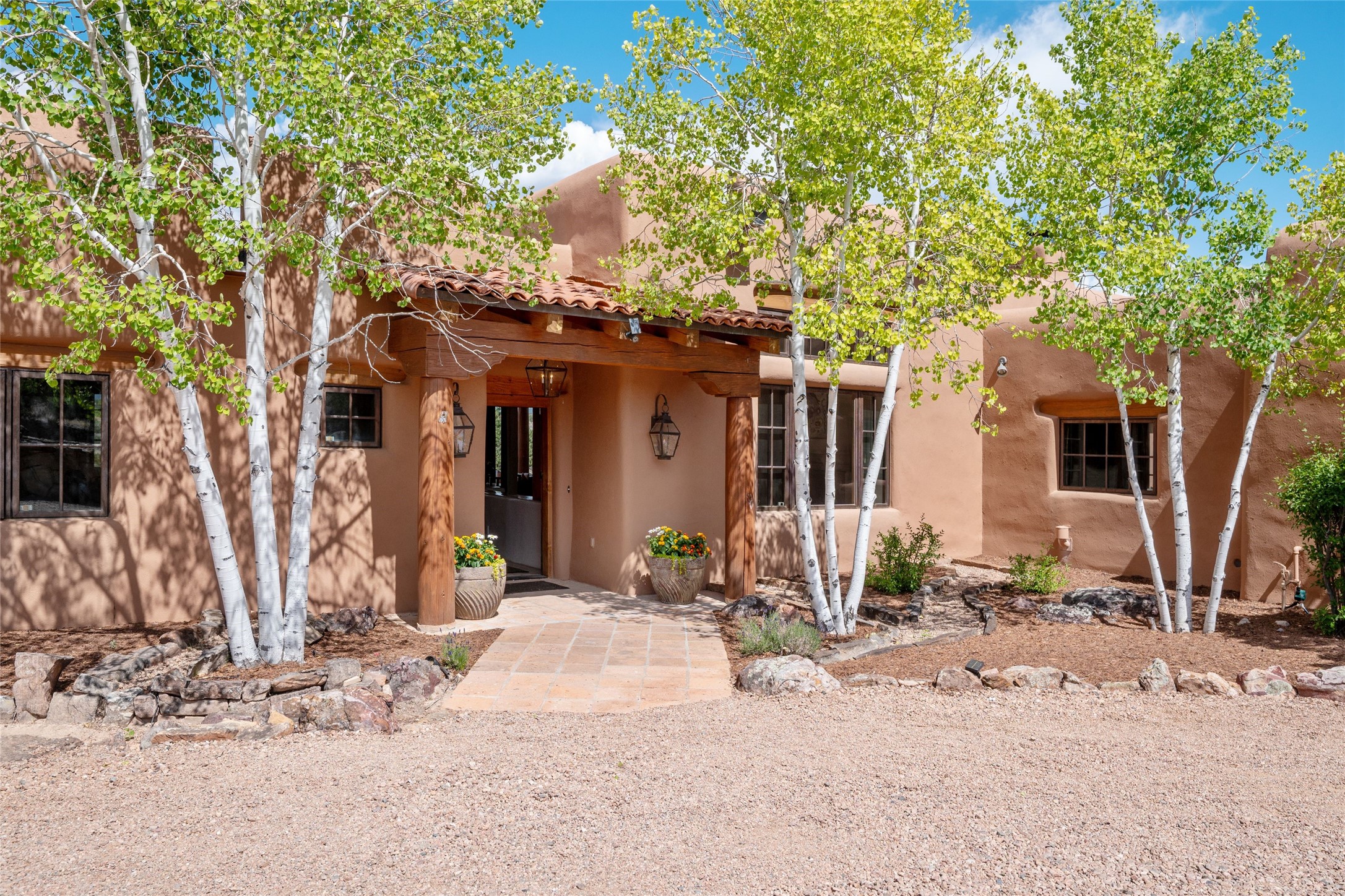 22 Rising Moon Santa Fe, NM 87506 - Photo 3 of 33