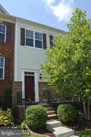 $600,000 | 41627 Epping Green Square, Aldie, VA 20105