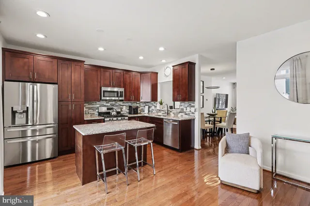 $600,000 | 41627 Epping Green Square, Aldie, VA 20105