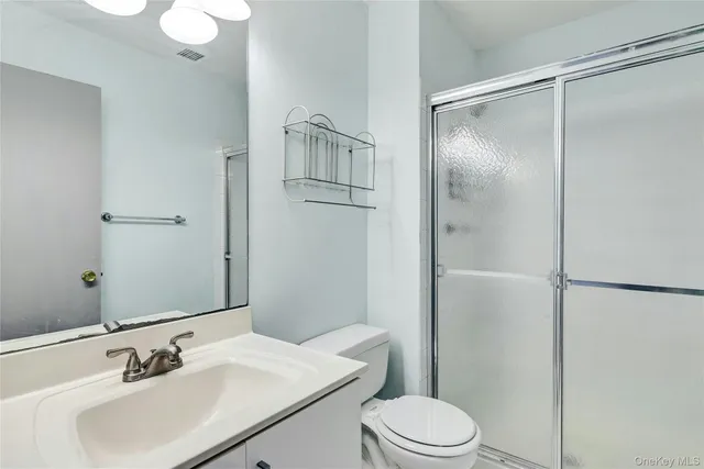 $399,990 | 825 Spring Lake Drive, Middle Island, NY 11953