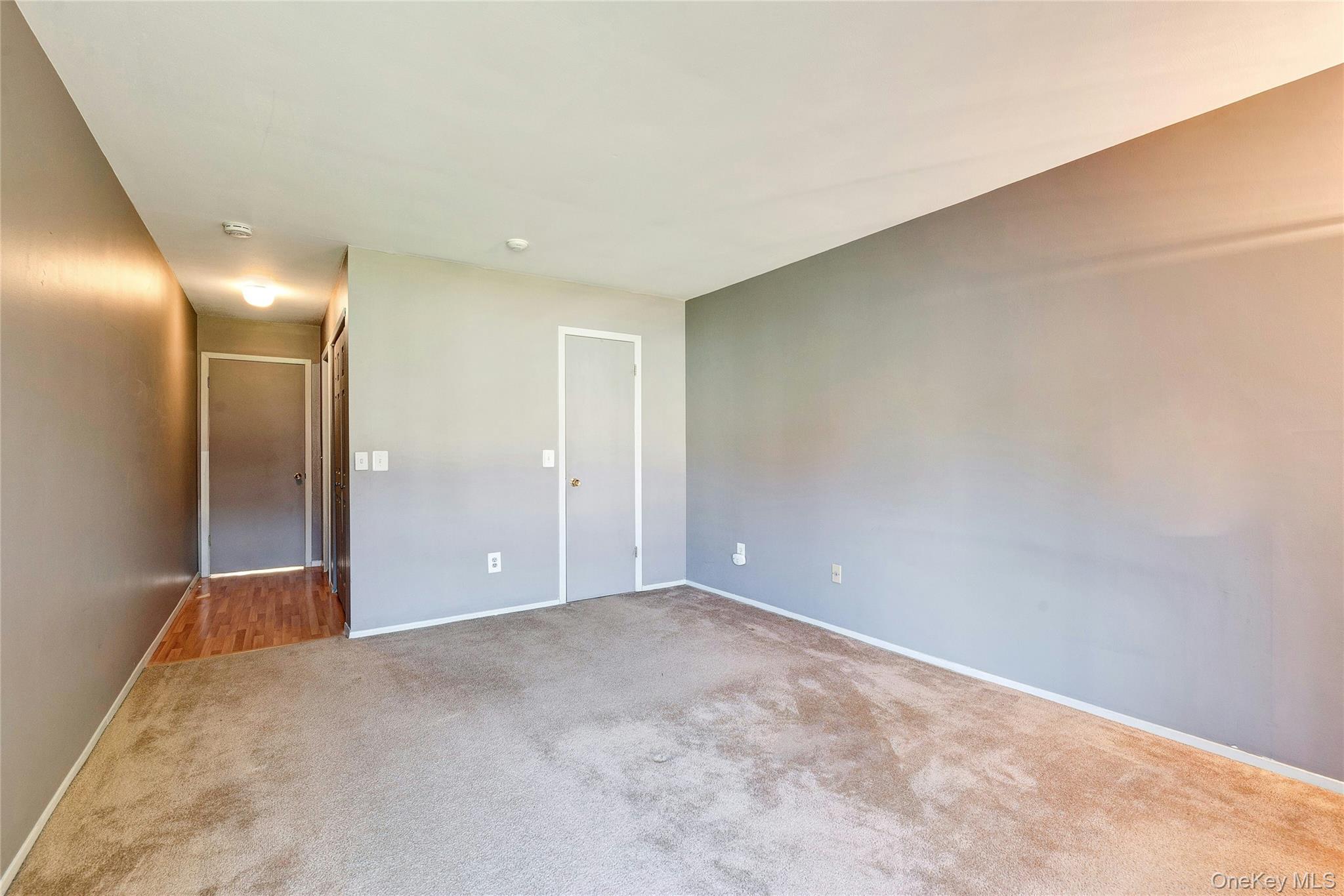 825 Spring Lake Drive Middle Island, NY 11953 - Photo 15 of 33