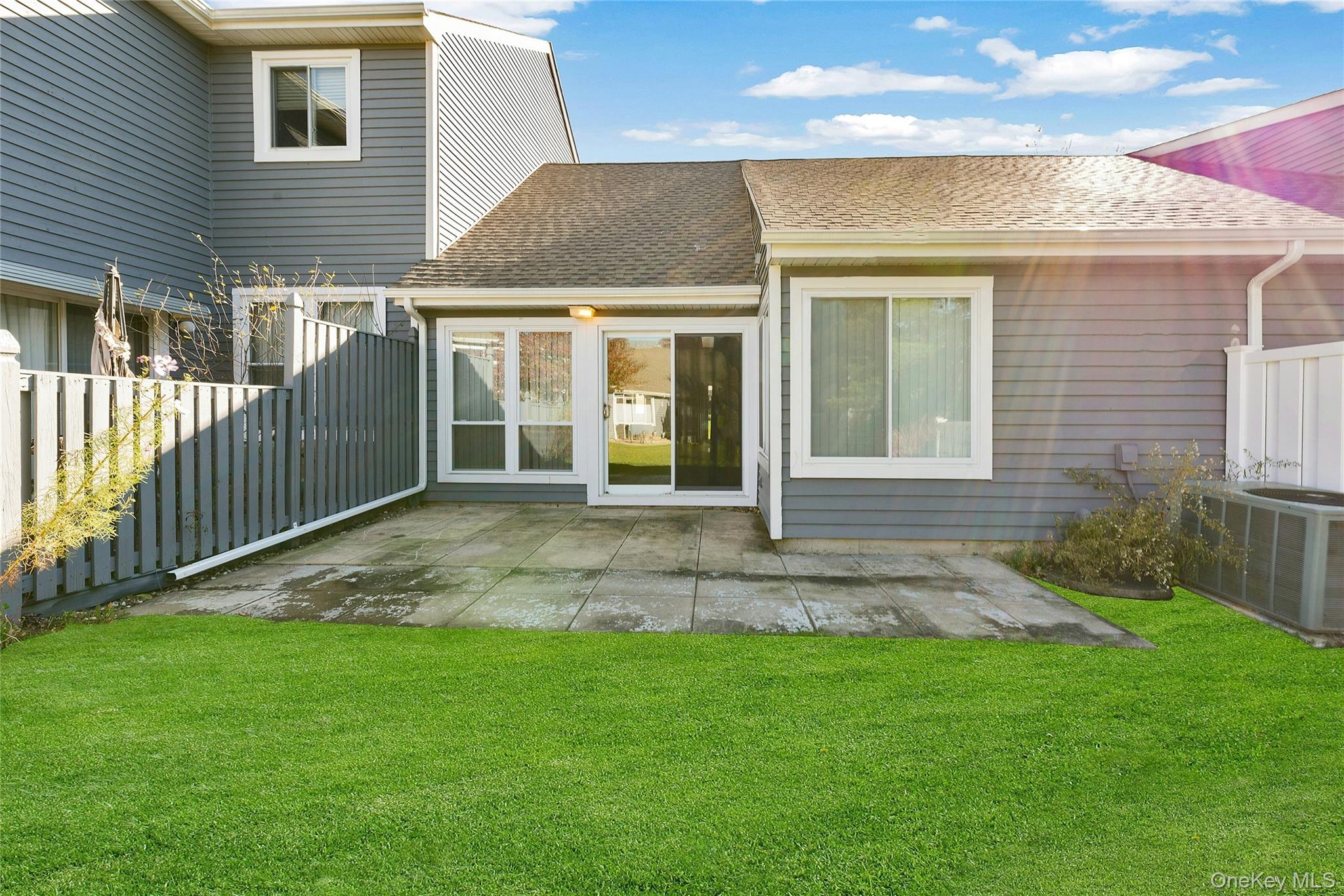 825 Spring Lake Drive Middle Island, NY 11953 - Photo 16 of 33