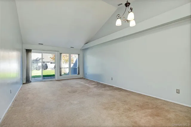 $399,990 | 825 Spring Lake Drive, Middle Island, NY 11953