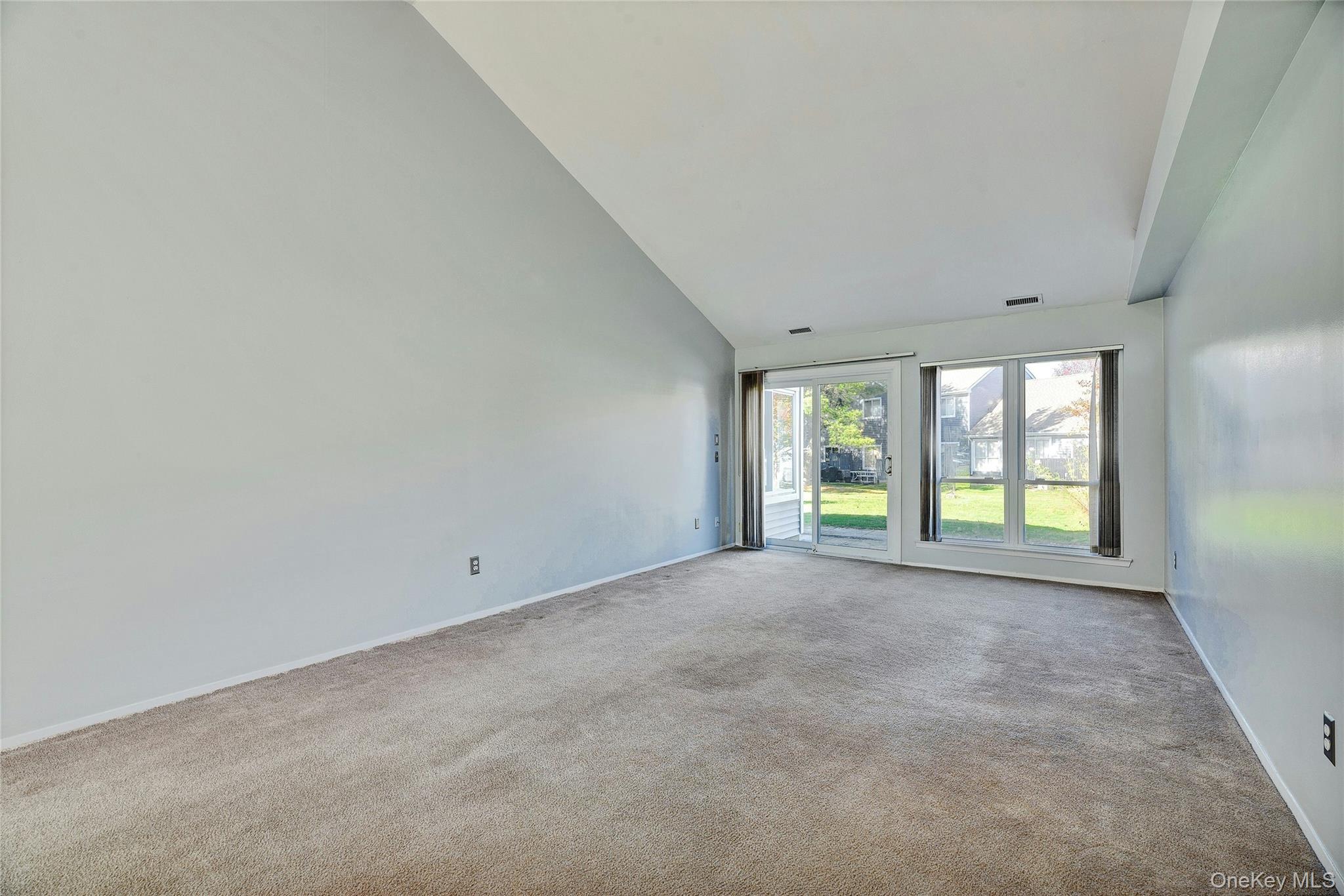 825 Spring Lake Drive Middle Island, NY 11953 - Photo 6 of 33