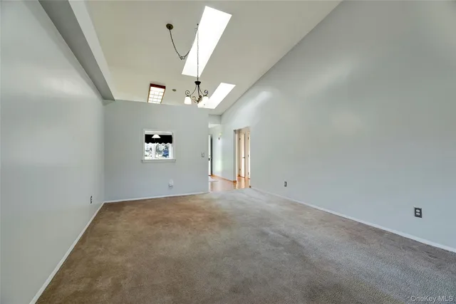 $399,990 | 825 Spring Lake Drive, Middle Island, NY 11953