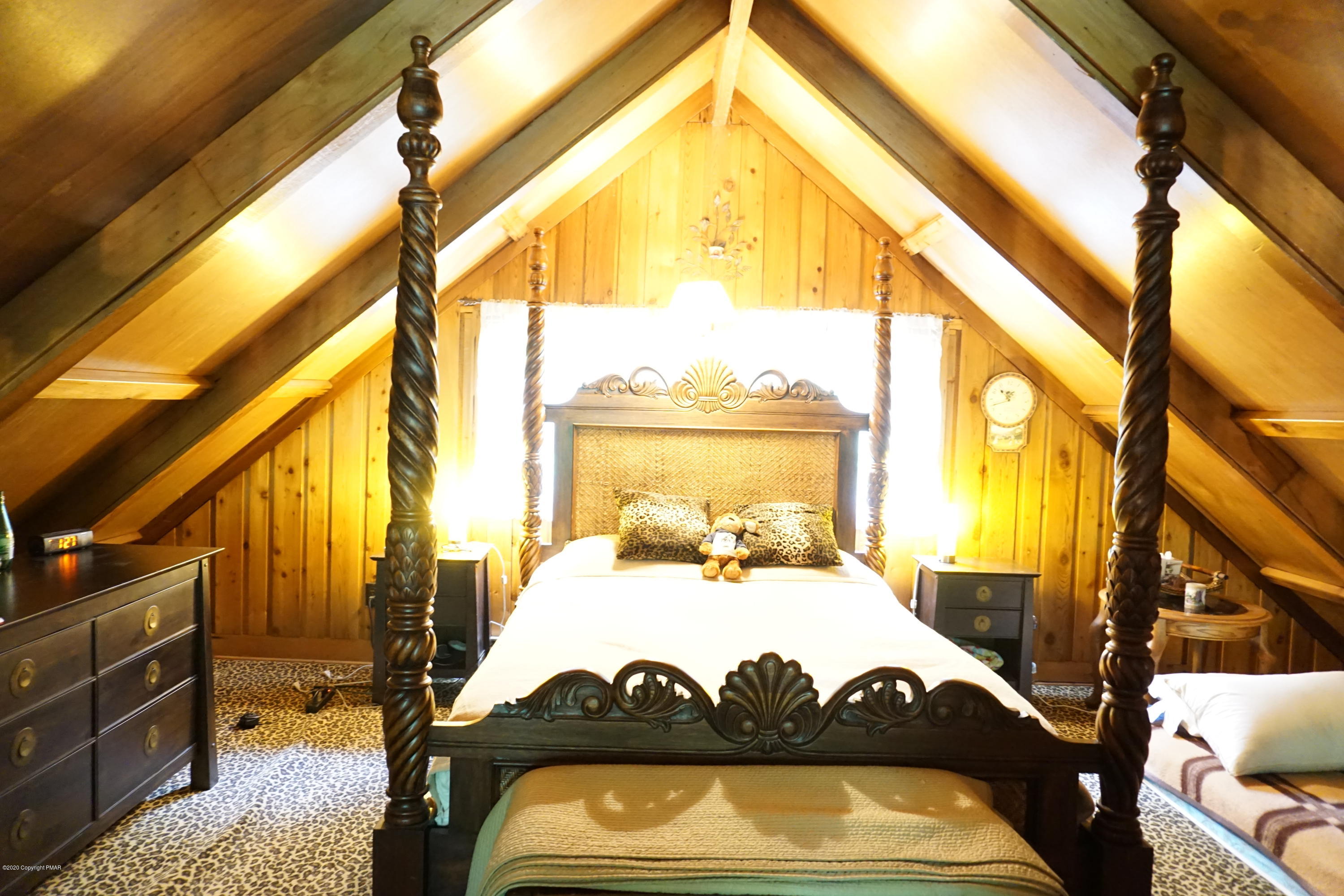 1128 Ranger Trail Pocono Lake, PA 18347 - Photo 25 of 45 Louis the 14th Bed