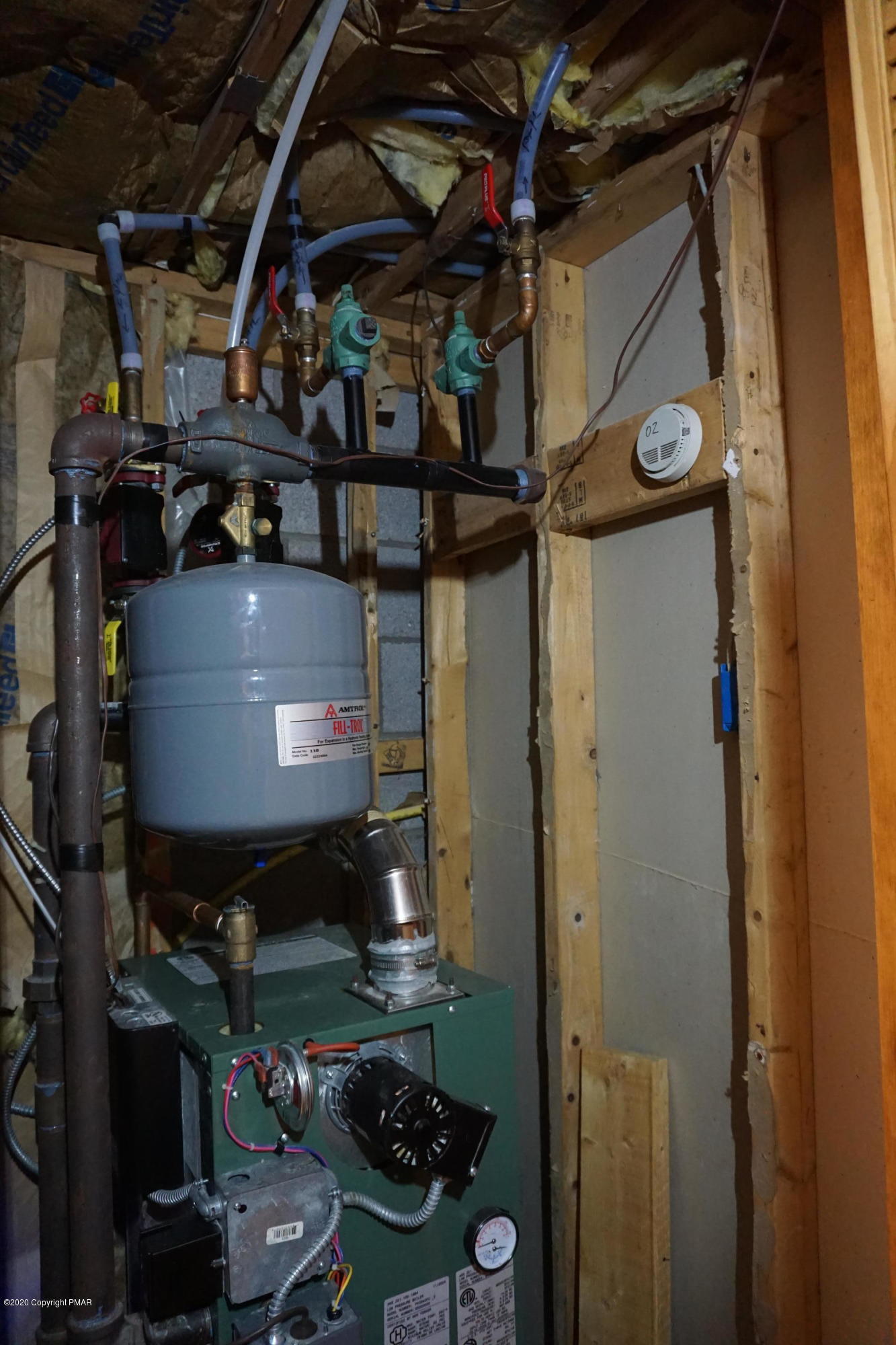 1128 Ranger Trail Pocono Lake, PA 18347 - Photo 36 of 45 Propane Heater