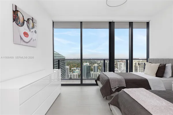 $18,000 | 1000 Brickell Plaza, Unit 3902, Miami, FL 33131