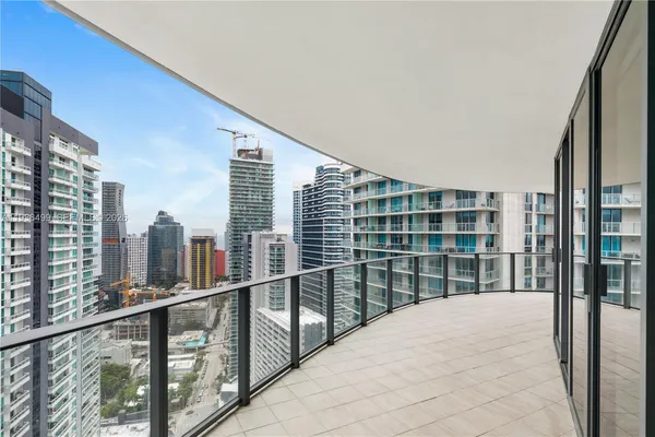 $18,000 | 1000 Brickell Plaza, Unit 3902, Miami, FL 33131