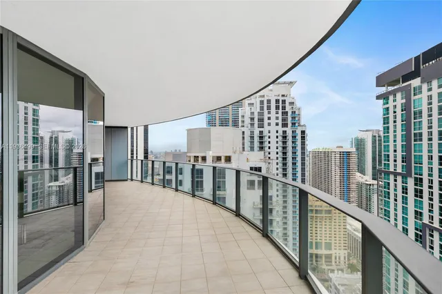 $18,000 | 1000 Brickell Plaza, Unit 3902, Miami, FL 33131