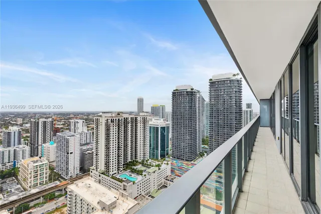 $18,000 | 1000 Brickell Plaza, Unit 3902, Miami, FL 33131