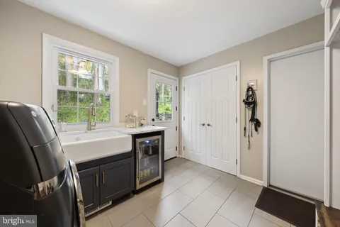 $1,050,000 | 161 Rolling Road, Bala Cynwyd, PA 19004