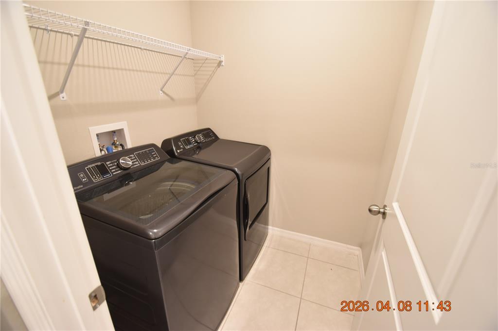 2187 Old Mining Road Lakeland, FL 33801 - Photo 19 of 65 a utility room with dryer and washer