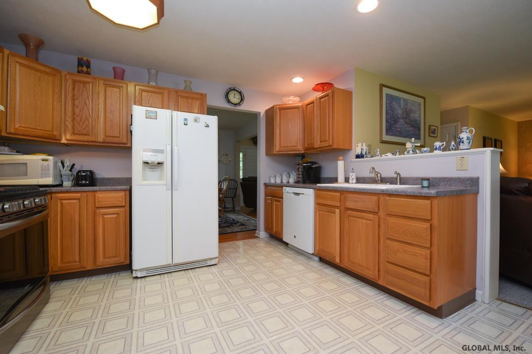 29 Squire Road Colonie, NY 12304 - Photo 23 of 26 Photo 23