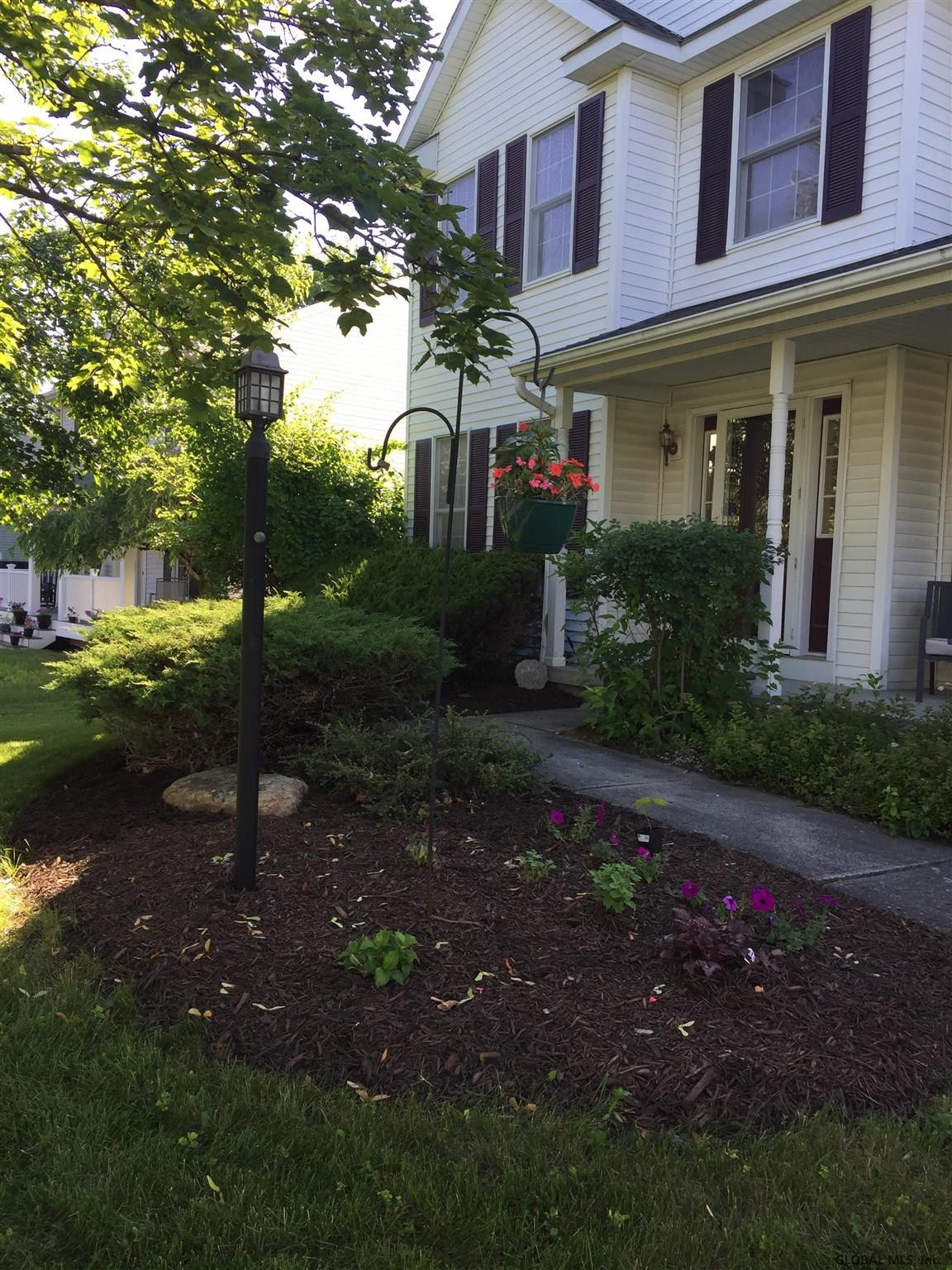 29 Squire Road Colonie, NY 12304 - Photo 3 of 26 Photo 3
