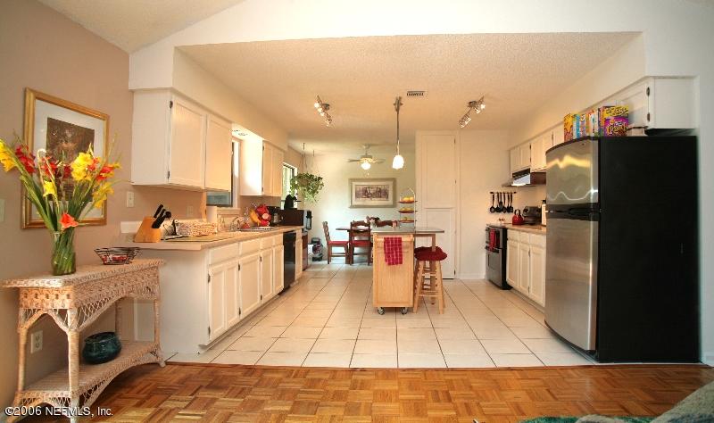 5256 Tree Way Lane Jacksonville, FL 32258 - Photo 3 of 9 Kitchen & Breakfast Nook