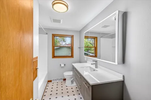 $785,000 | 4901 Waukesha Street, Madison, WI 53705