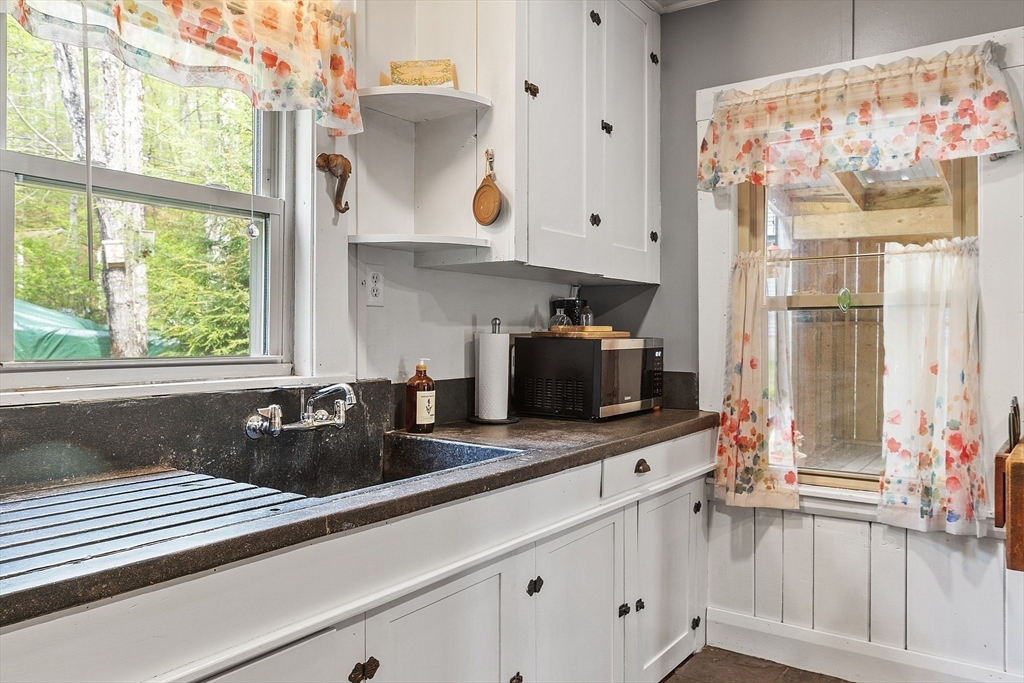 36 Spa Road Phillipston, MA 01331 - Photo 11 of 42