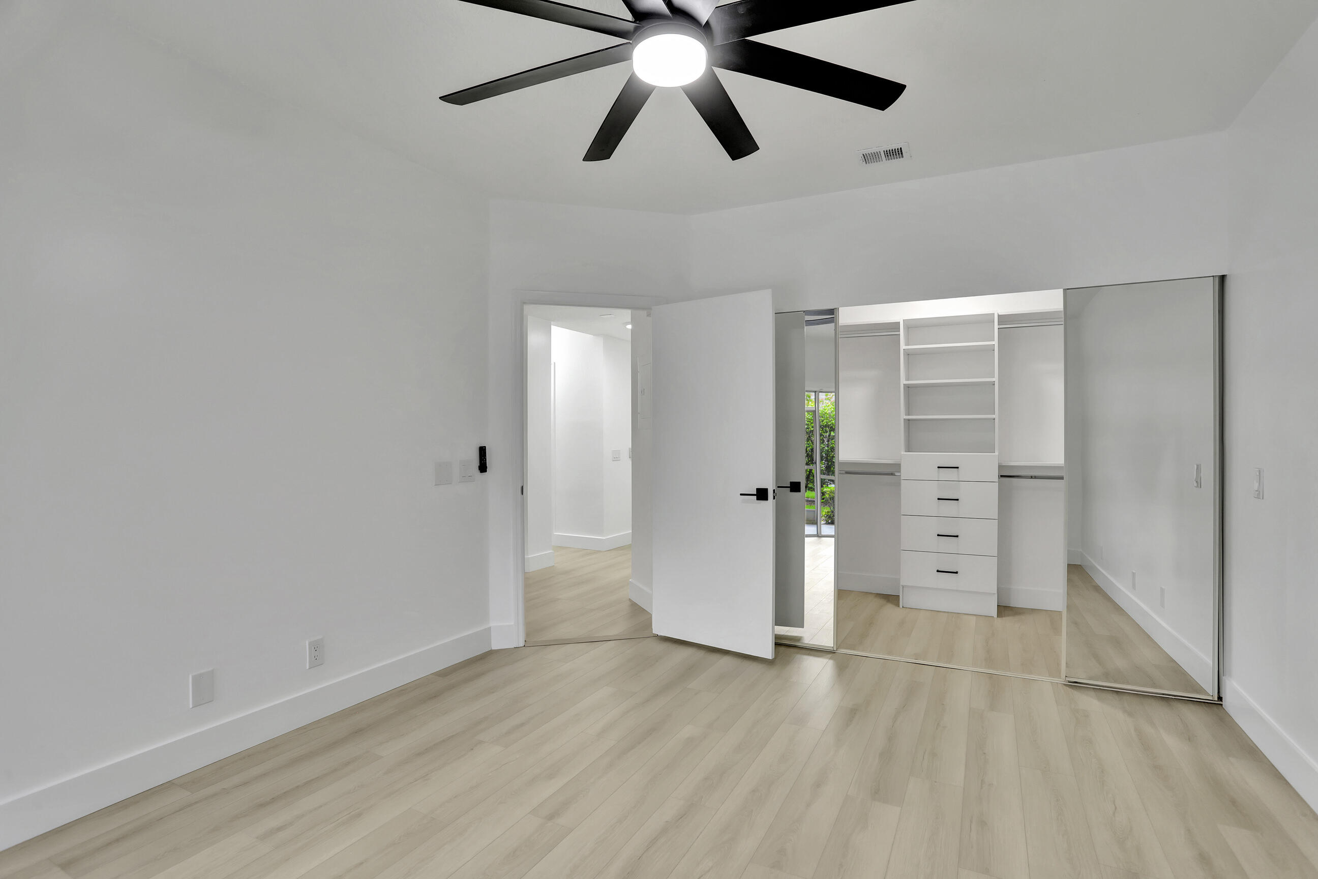 6632 Via Regina Boca Raton, FL 33433 - Photo 12 of 30 22_001l4962