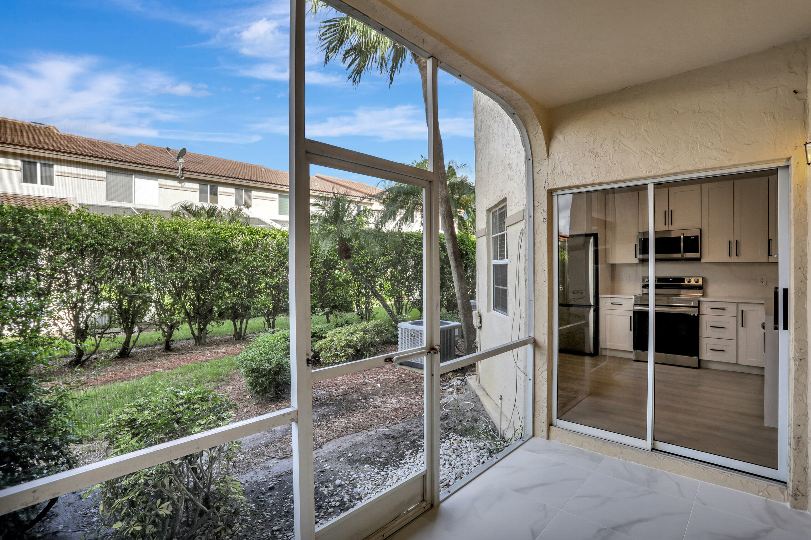 6632 Via Regina Boca Raton, FL 33433 - Photo 24 of 30 05_001l4878