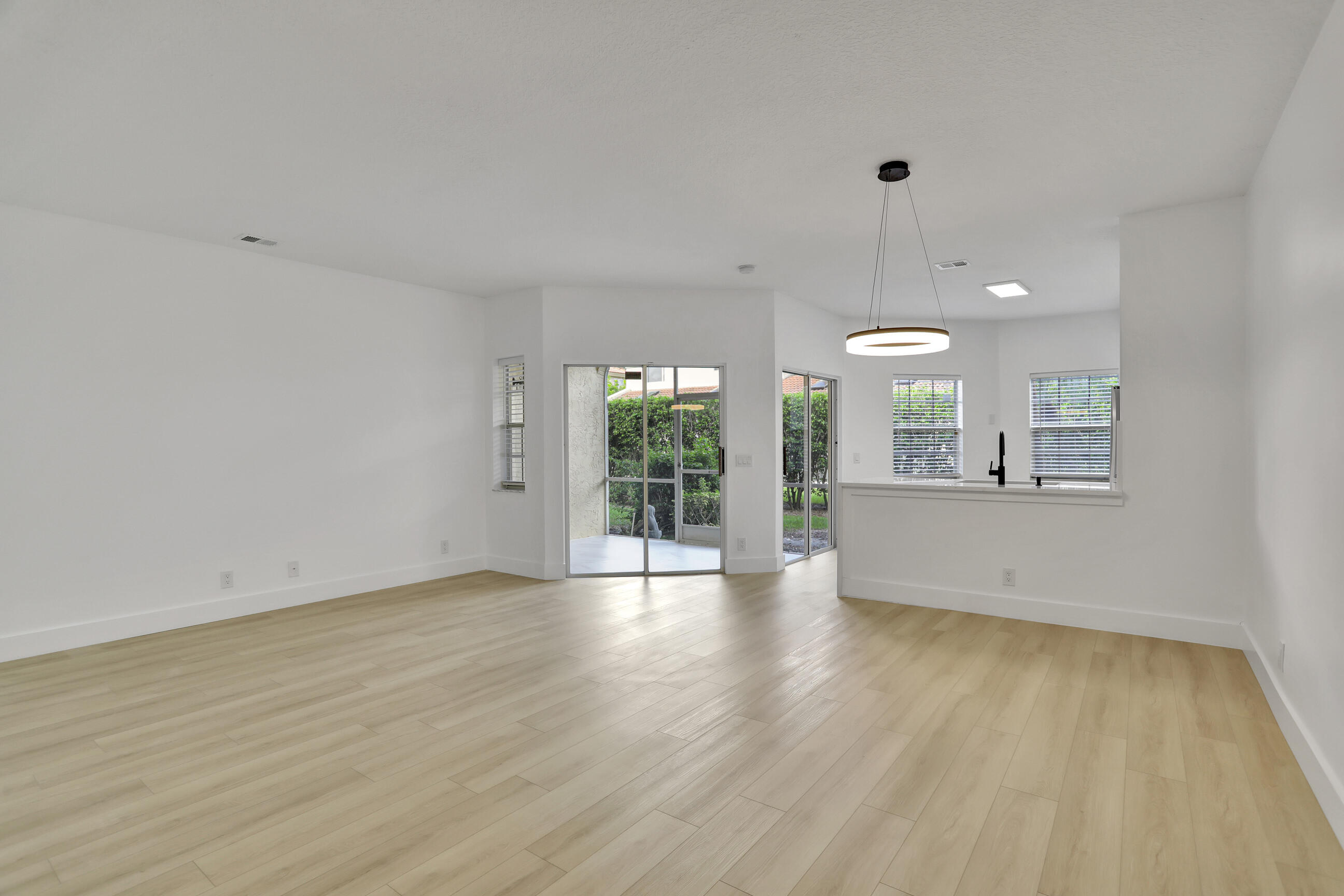 6632 Via Regina Boca Raton, FL 33433 - Photo 4 of 30 14_001l4922