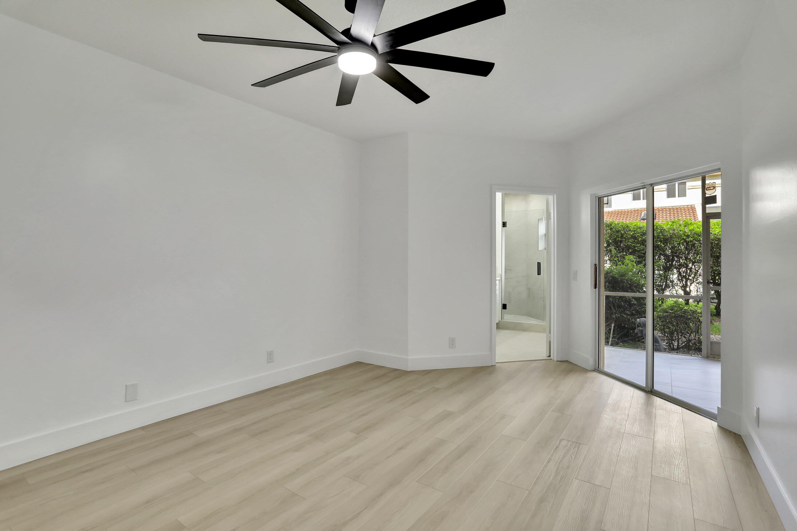 6632 Via Regina Boca Raton, FL 33433 - Photo 10 of 30 20_001l4952