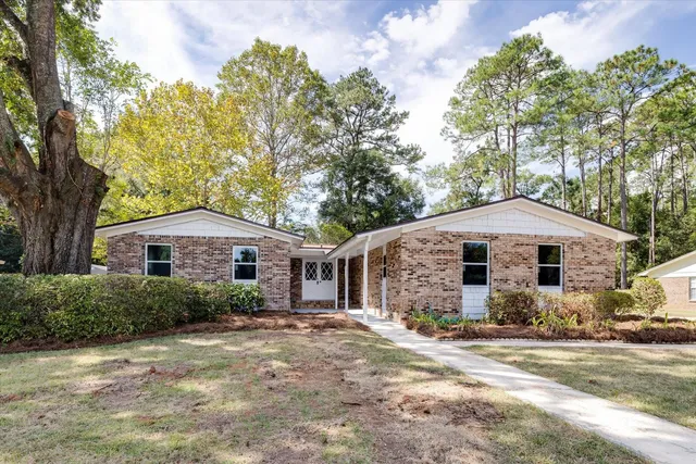$469,900 | 4028 Ardara Drive, Tallahassee, FL 32309