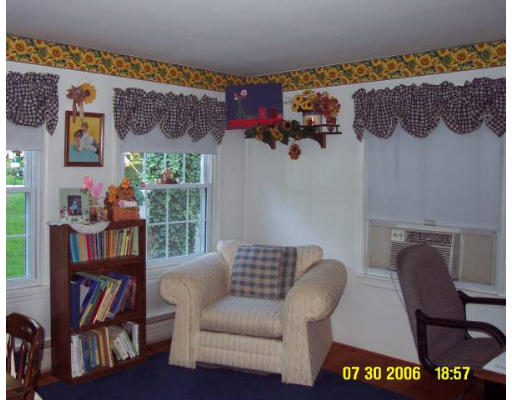 6 Margate Road Nashua, NH 03062 - Photo 7 of 9