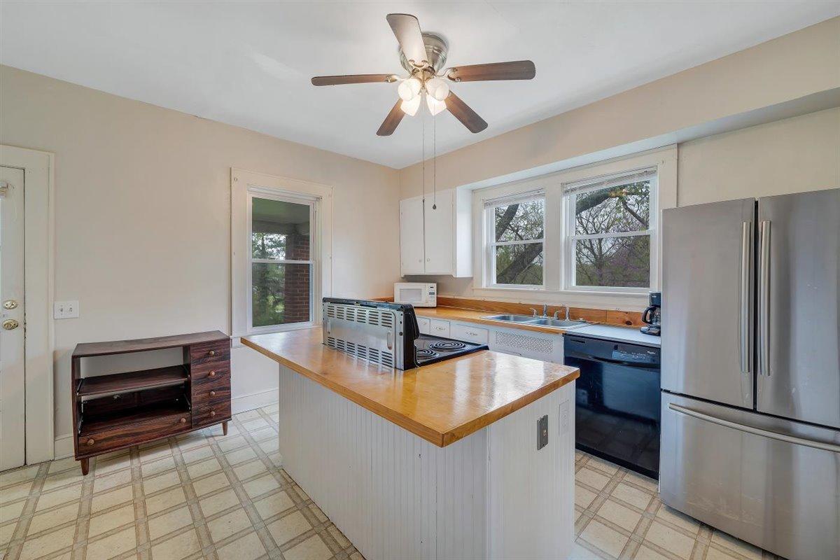 12760 Hardy Road Hardy, VA 24101 - Photo 14 of 35 Kitchen
