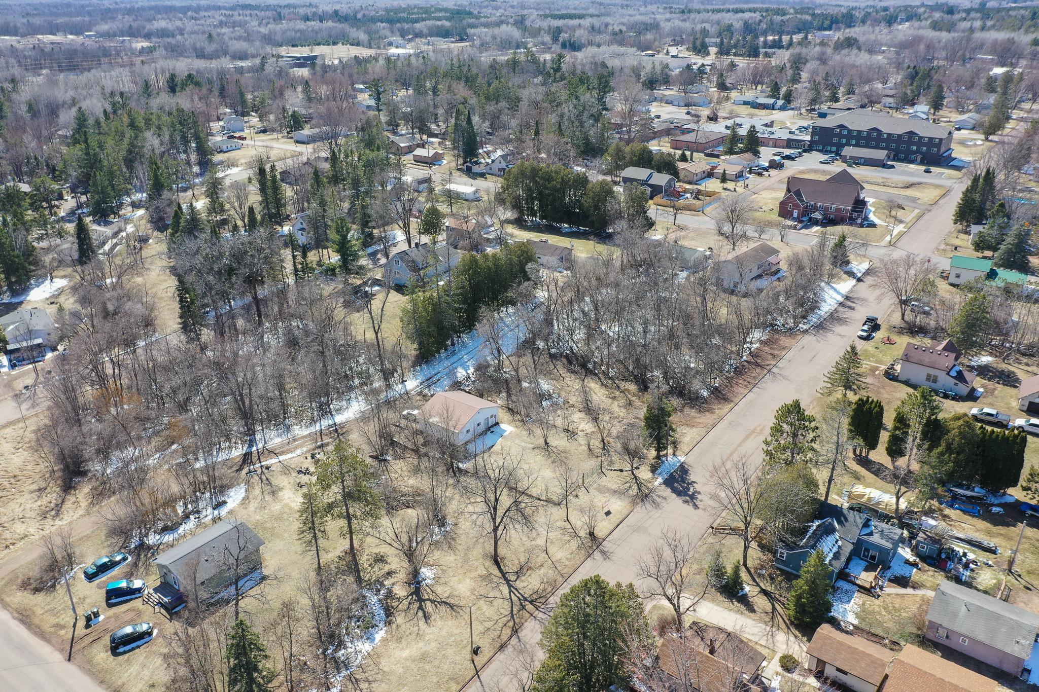 425 Division Street Sandstone, MN 55072 - Photo 3 of 14