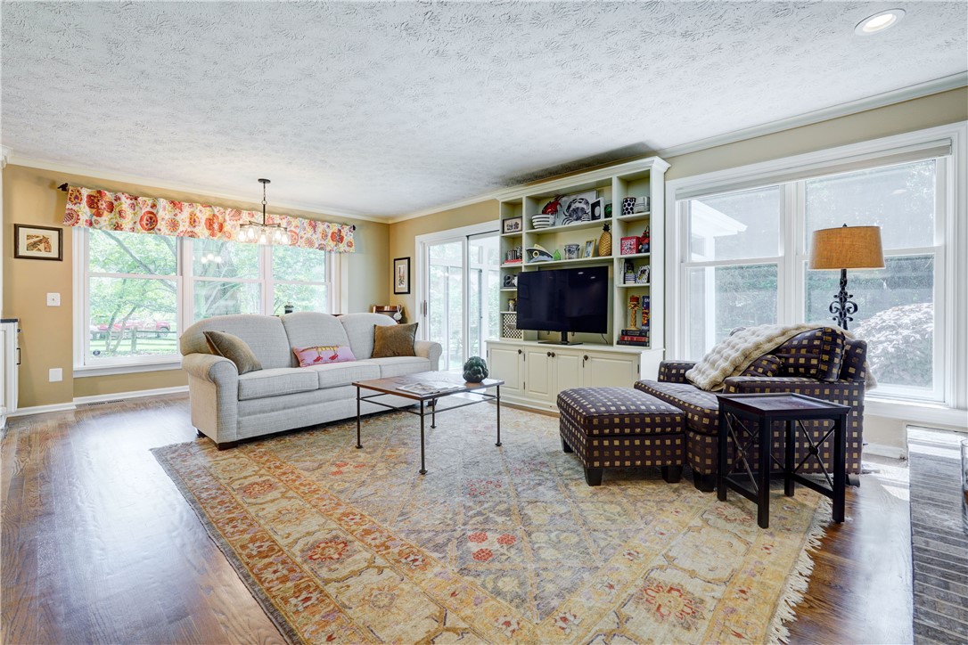 36 Green Valley Road Pittsford, NY 14534 - Photo 11 of 48 Gallery Image 11