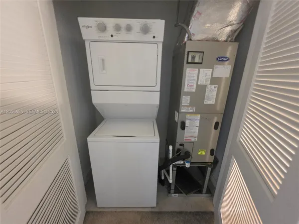 $2,300 | 501 Northeast 1st Street, Florida City, FL 33034
