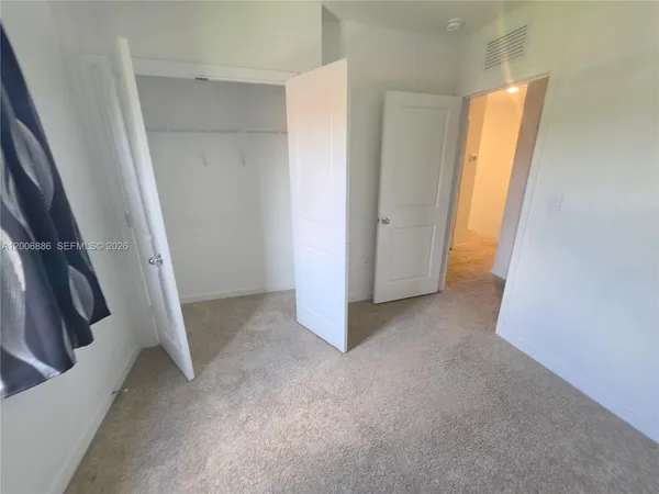 $2,300 | 501 Northeast 1st Street, Florida City, FL 33034