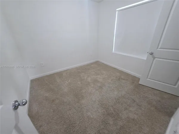 $2,300 | 501 Northeast 1st Street, Florida City, FL 33034