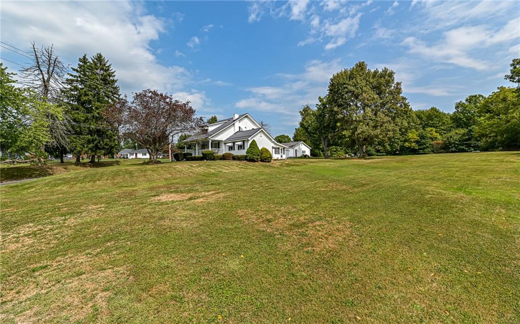 1202 Willowbrook Road New Castle, PA 16101 - Photo 2 of 25