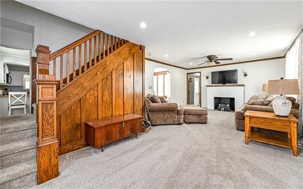 1202 Willowbrook Road New Castle, PA 16101 - Photo 3 of 25