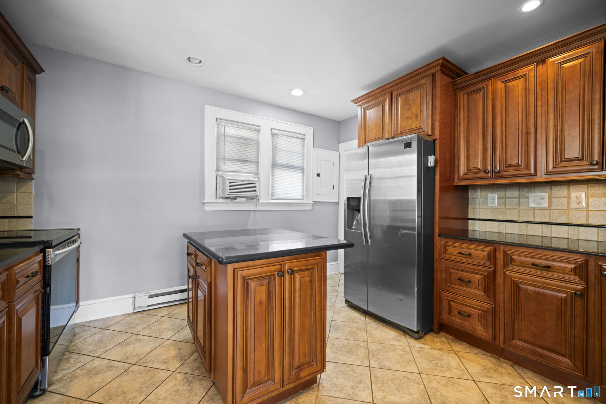 41 Park Place Meriden, CT 06451 - Photo 18 of 33