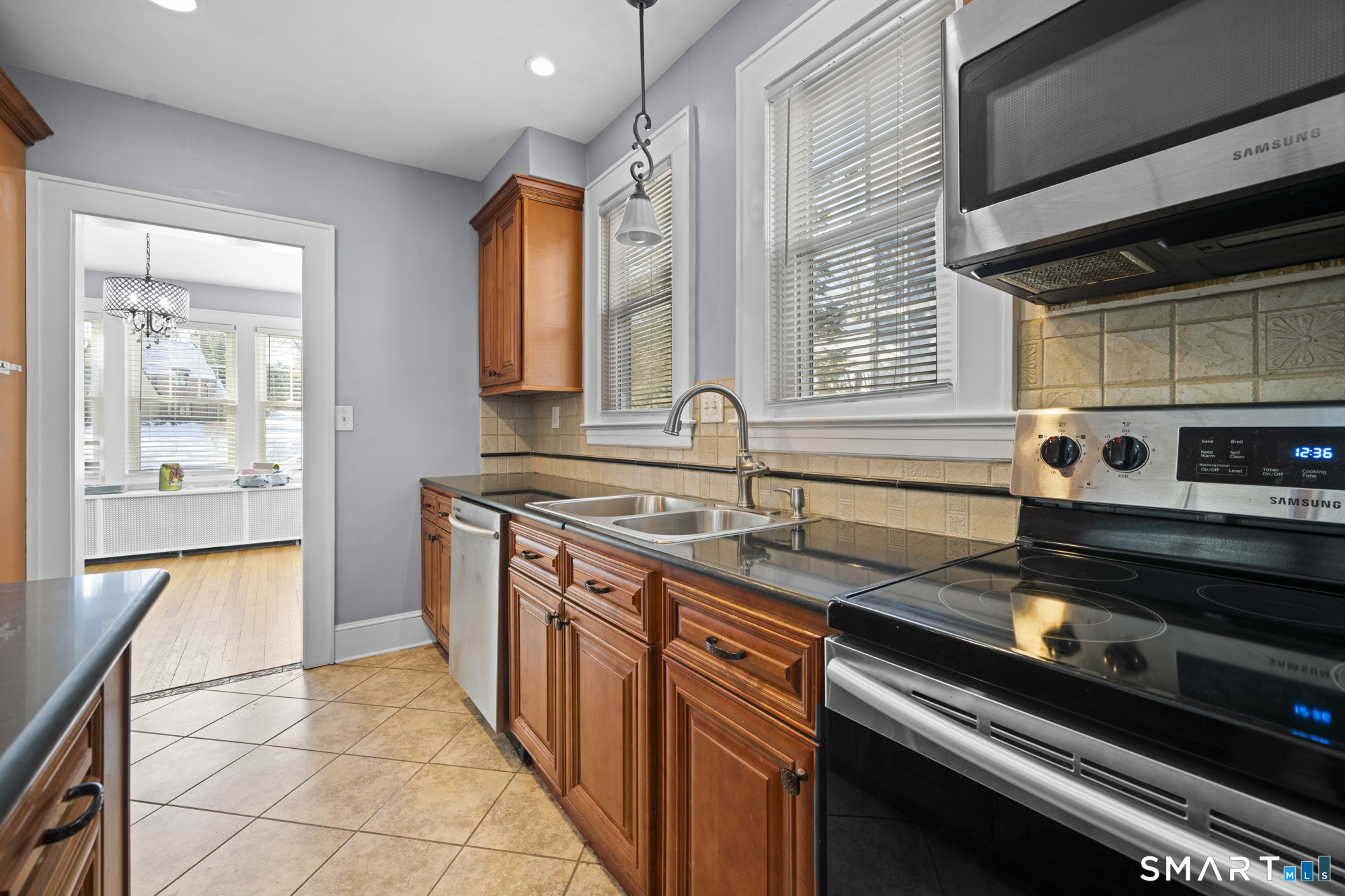 41 Park Place Meriden, CT 06451 - Photo 19 of 33