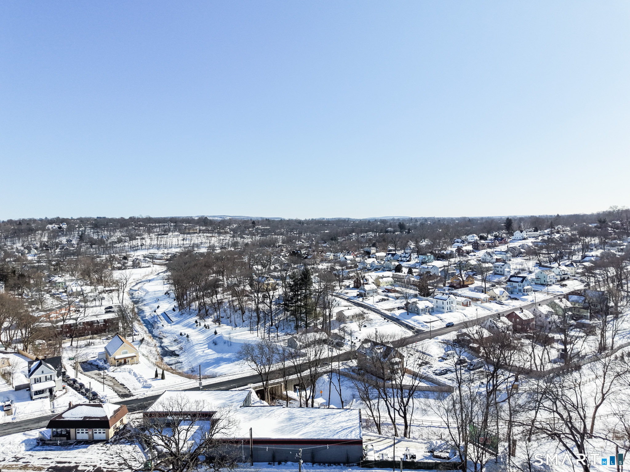 41 Park Place Meriden, CT 06451 - Photo 8 of 33