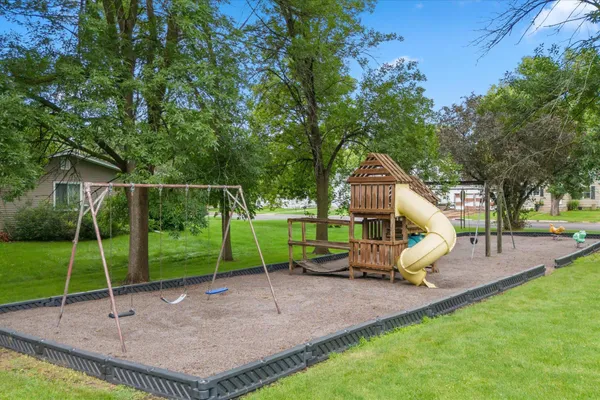 $285,000 | 280 Colfax Avenue Northeast, Hector, MN 55342